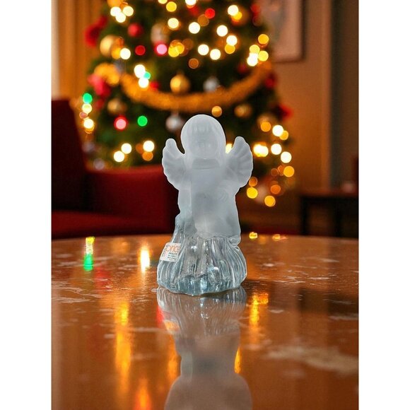 Vintage Albert E. Price Frosted Baby Angel Christmas Holiday Lead Crystal Bell - Picture 1 of 9